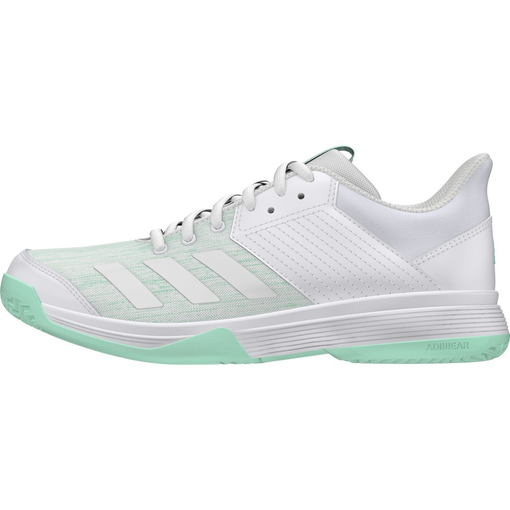 chaussure adidas badminton